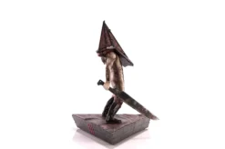 First 4 Figures Silent Hill 2 Red Pyramid Thing: Standard Edition Statue 28 First 4 Figures Silent Hill 2 Red Pyramid Thing: Standard Edition Statue -Figure Model 29dec75acbac44d6bd960f35c6284e02.jpg