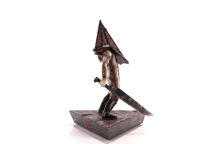 First 4 Figures Silent Hill 2 Red Pyramid Thing: Standard Edition Statue 9 First 4 Figures Silent Hill 2 Red Pyramid Thing: Standard Edition Statue - Image 7