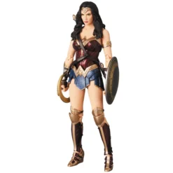Mafex Justice League Wonder Woman -Figure Model 8604cdbe6b6a4816b200f90a9877821a.jpg