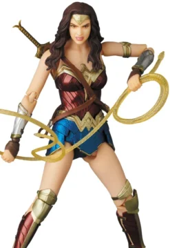 Mafex Wonder Woman -Figure Model a8136ccac0ba42e28bc3456d2f68dde0.jpg